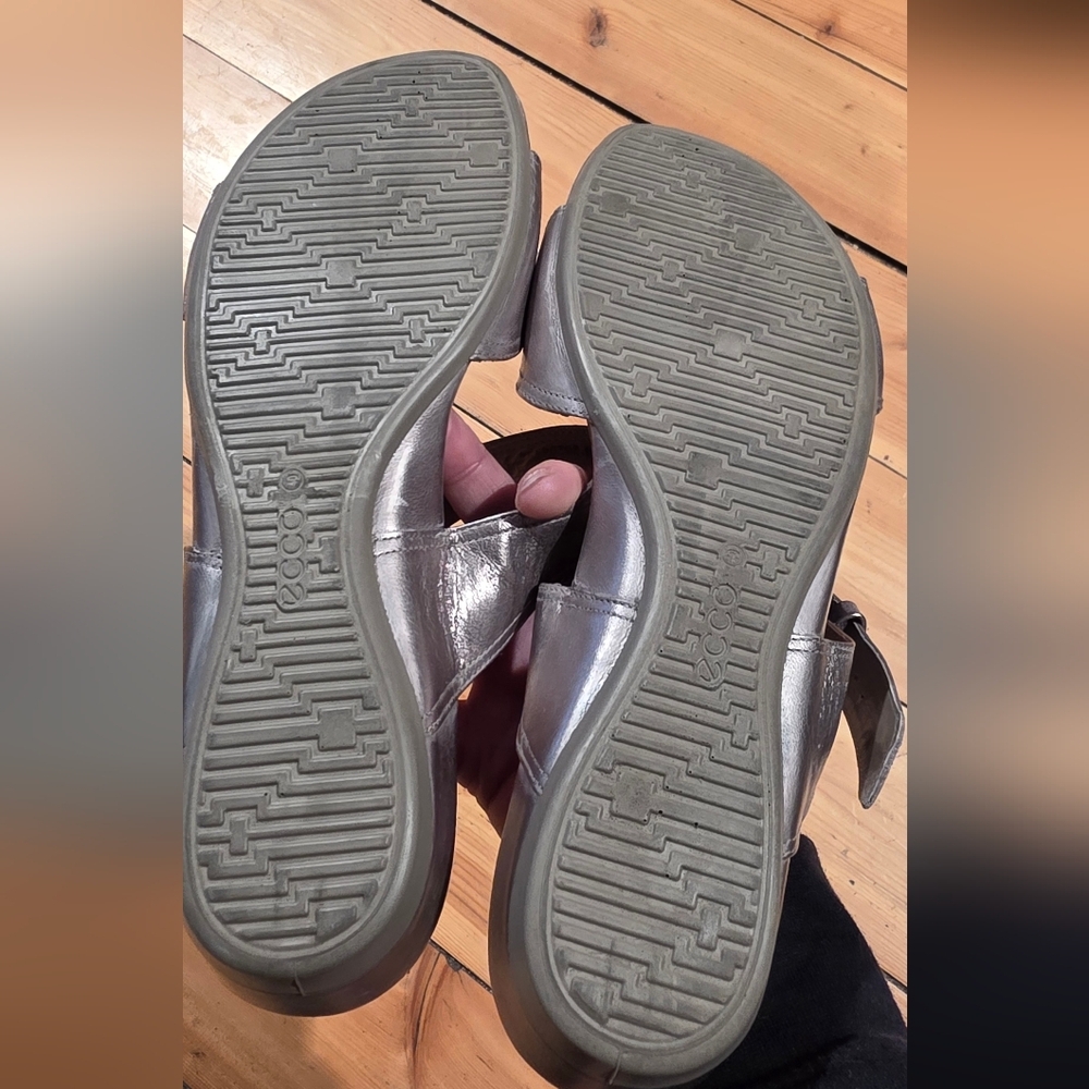 Ecco Metallic Silver Sandals - Picture 3 of 5